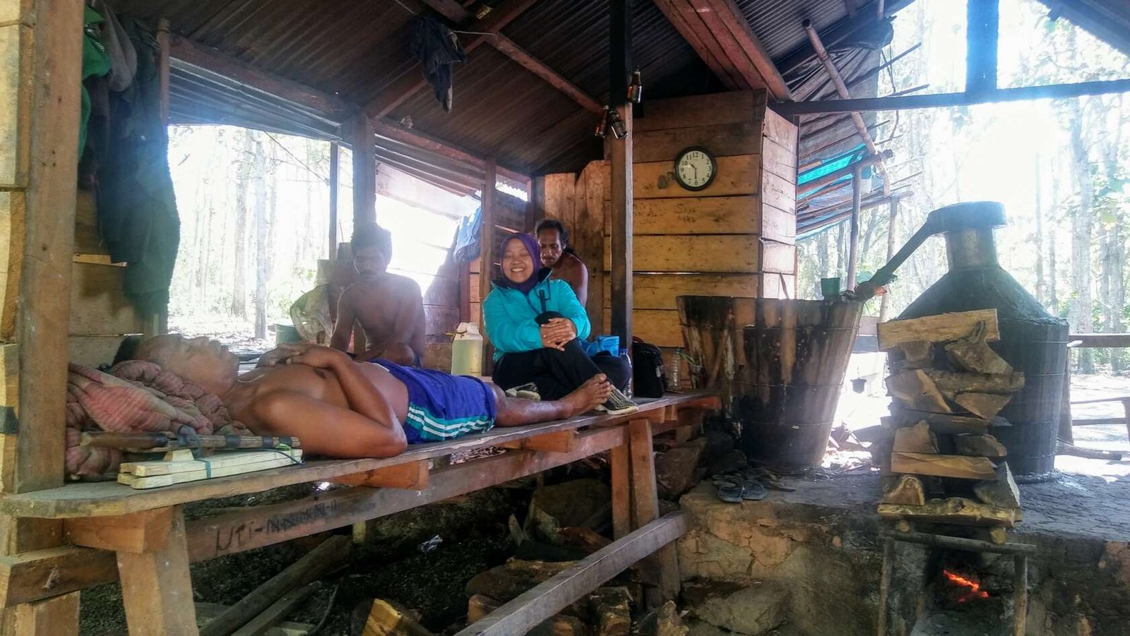 PULAU BURU DAN HAL-HAL YANG INGIN KULUPAKAN